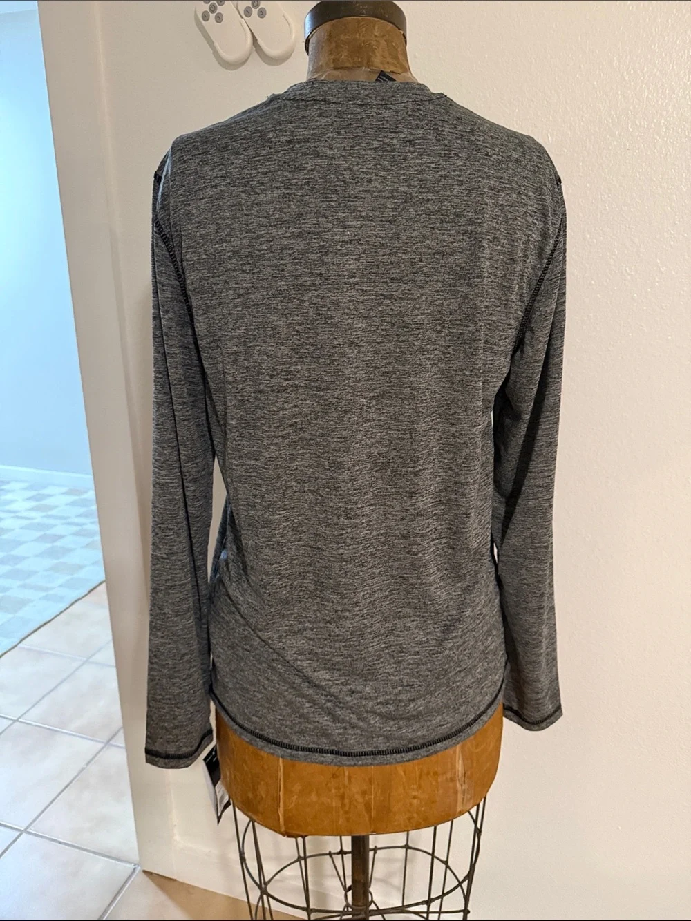 NWT adidas Men's Heather Charcoal Long-Sleeve Athletic Tee Size S